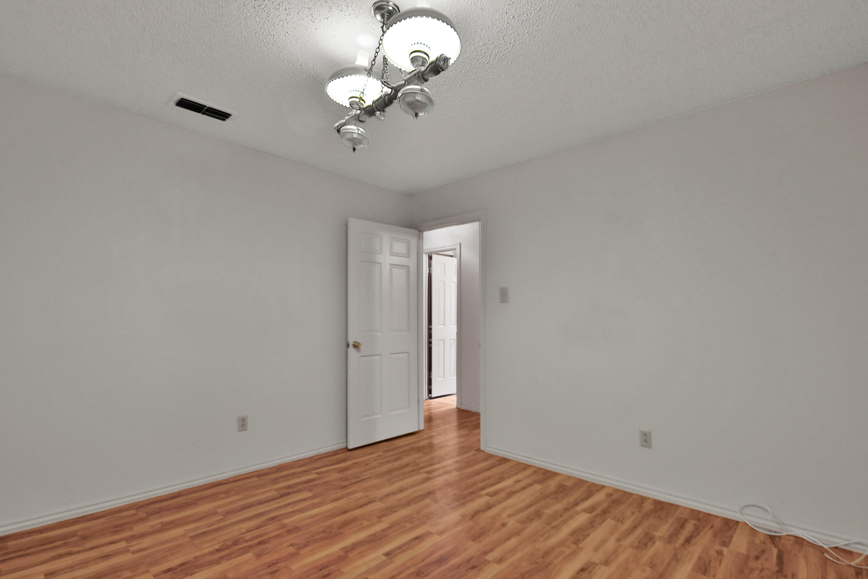 5013 57th Street Lubbock, TX 79414 - Photo 22 of 38 IMG_2774