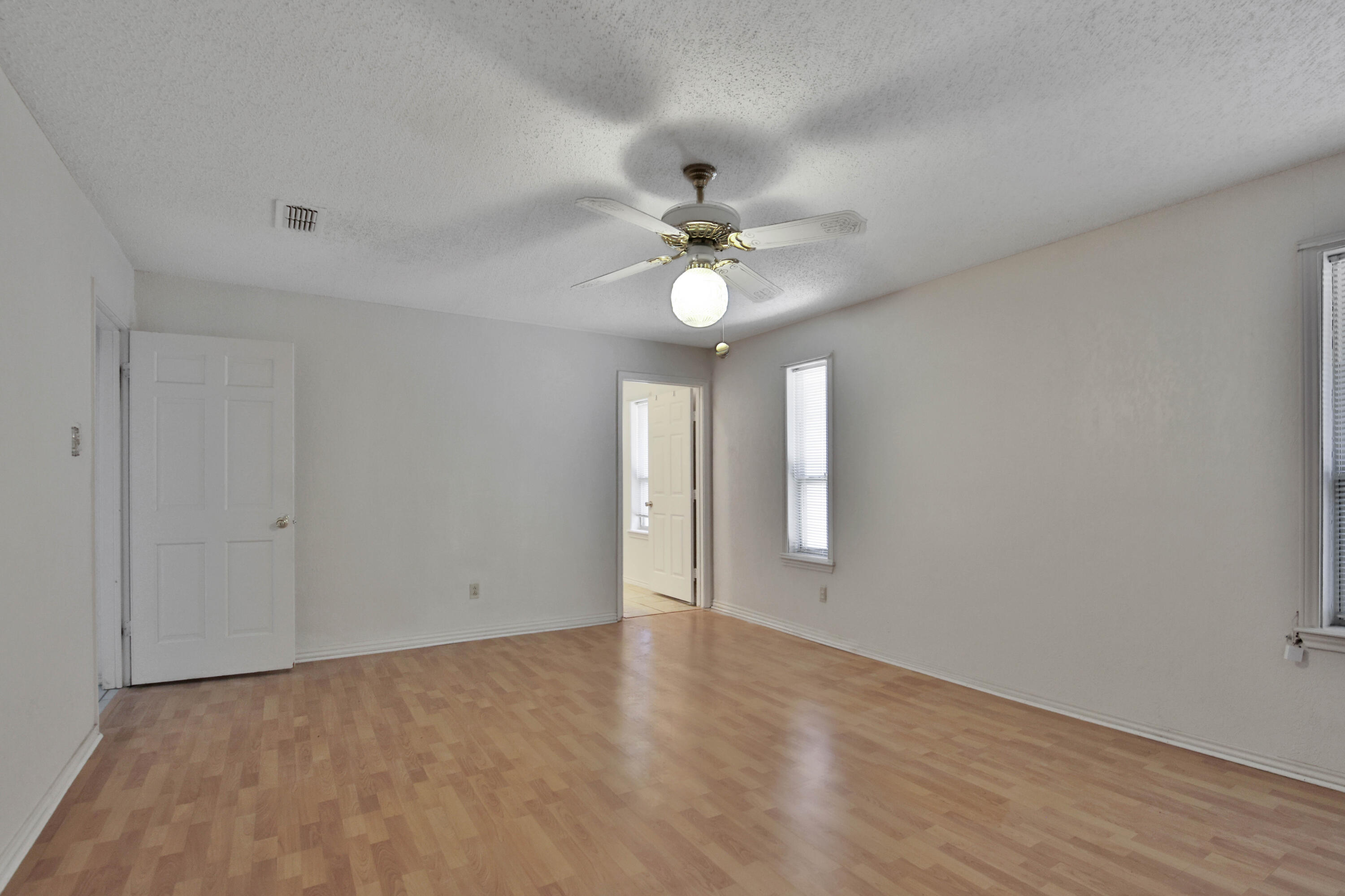5013 57th Street Lubbock, TX 79414 - Photo 31 of 38 IMG_2783
