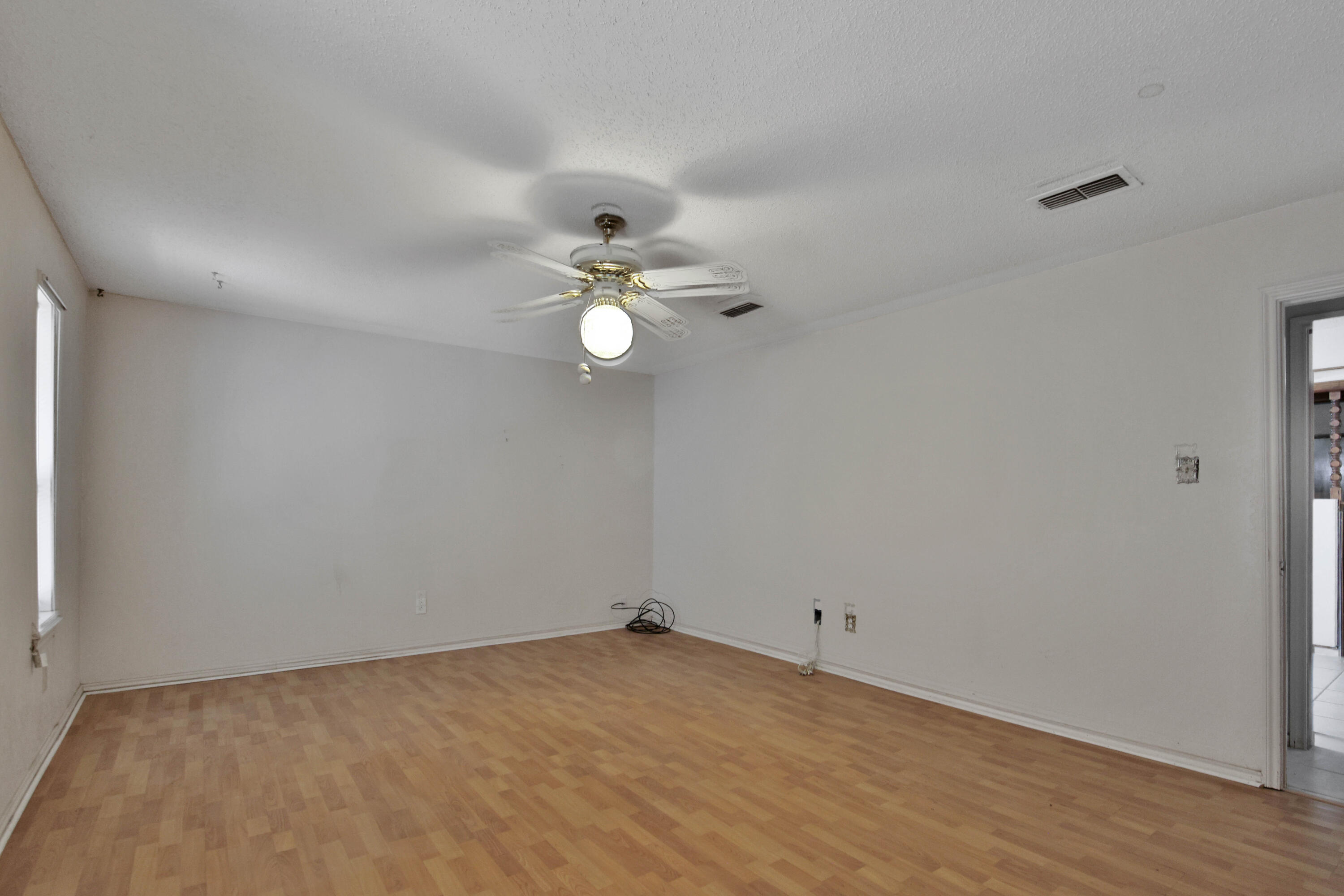 5013 57th Street Lubbock, TX 79414 - Photo 33 of 38 IMG_2785