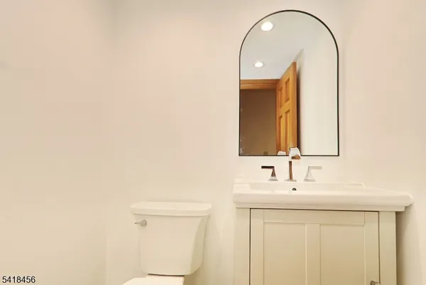 $4,900 | 240 Twin Oaks Terrace, Westfield, NJ 07090