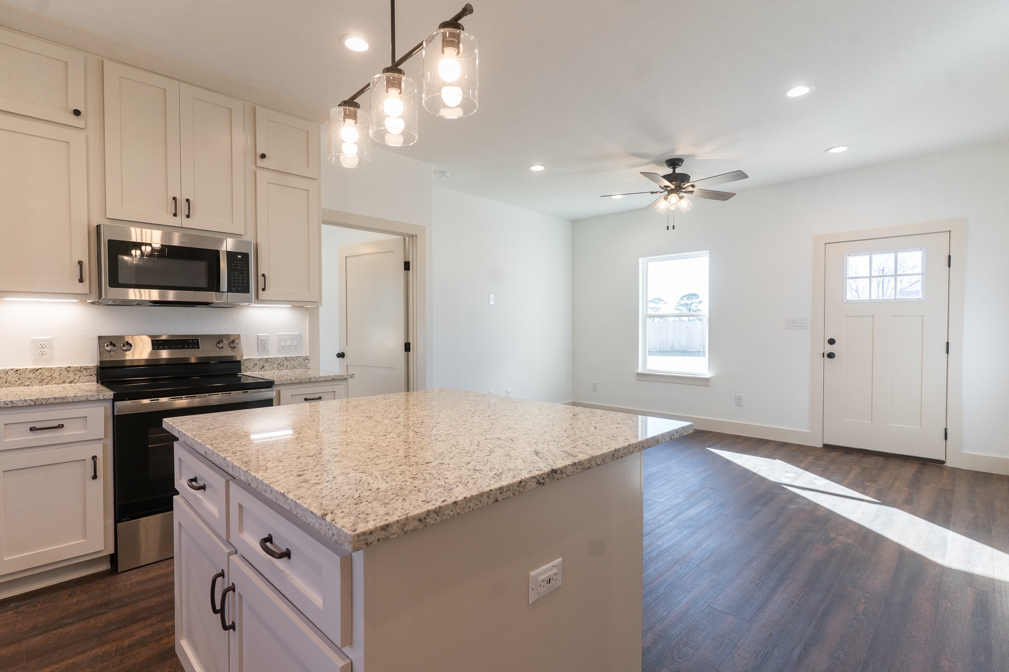 302 String Prairie Way Smithville, TX 78957 - Photo 11 of 22