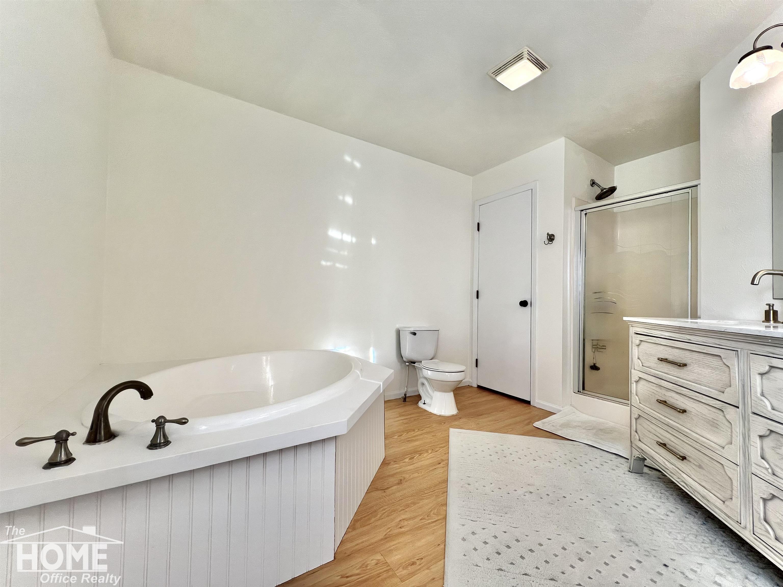 660 Busha Road Owosso, MI 48867 - Photo 40 of 99 50130580-afd40ef3-b6b6-40af-9c22-7382bc79a53d.JPG