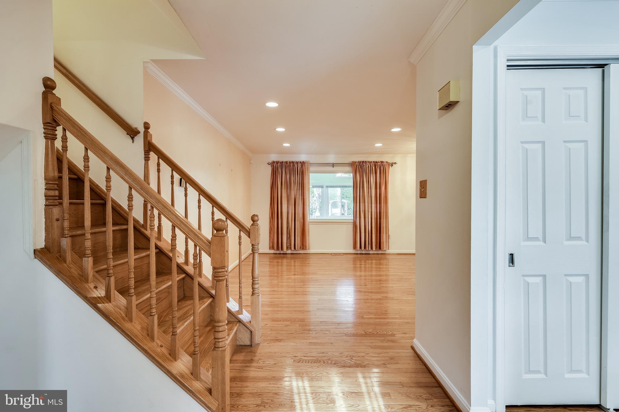 10780 Scaggsville Road Laurel, MD 20723 - Photo 4 of 42 Inviting Foyer With Hardwood Floors
