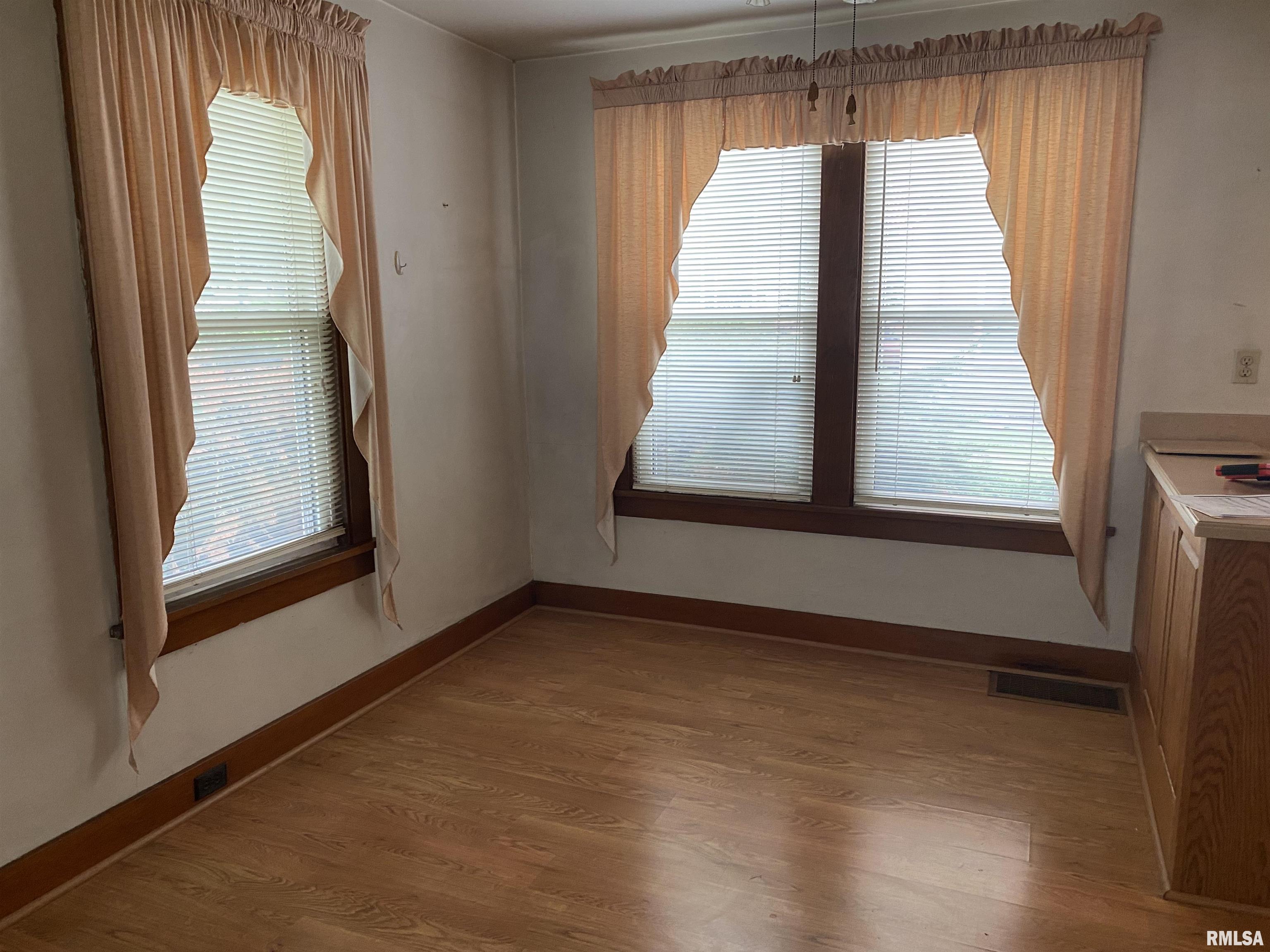 303 South Prairie Street Lacon, IL 61540 - Photo 4 of 11 Gallery Image 4