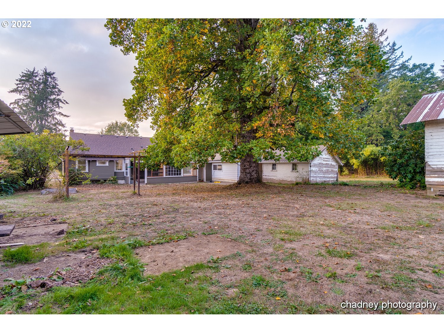 606 Southeast Northway Road Corbett, OR 97019 - Photo 29 of 32 a view of outdoor space and yard