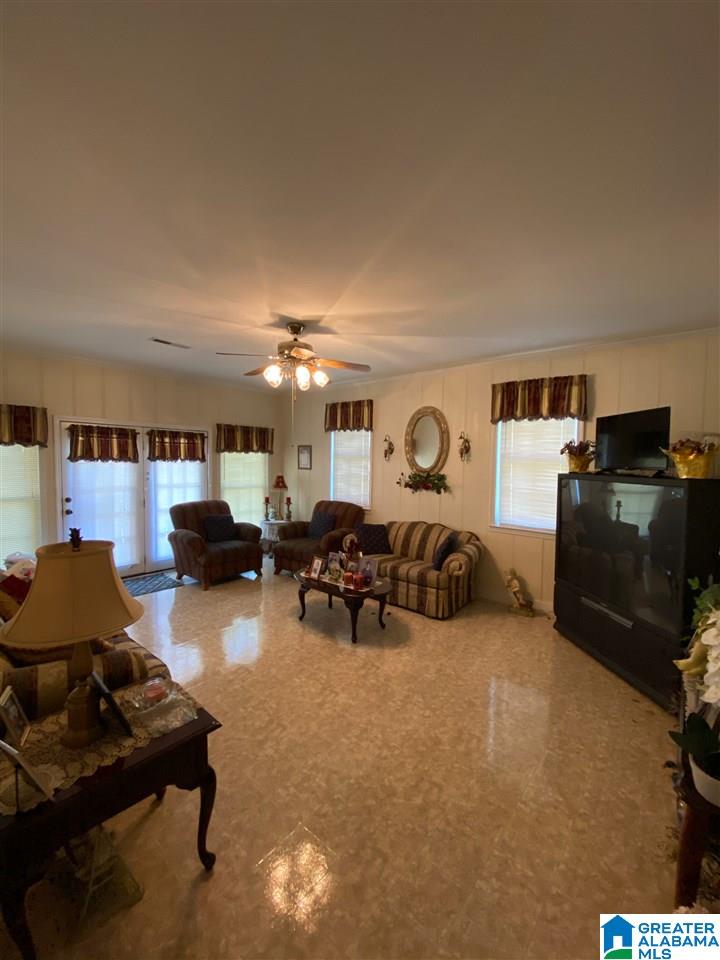 1302 Park Avenue Oneonta, AL 35121 - Photo 17 of 48