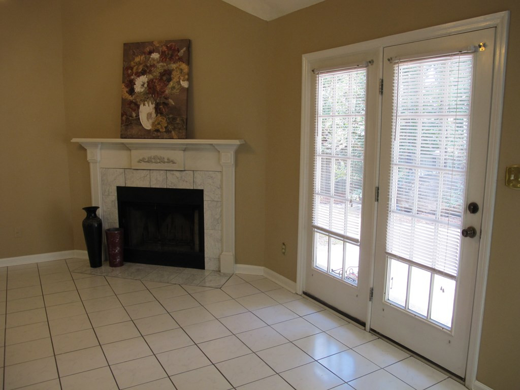 550 Blue Ridge Crossing Evans, GA 30809 - Photo 7 of 41 Living Room