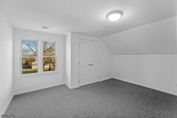$2,600 | 43 Hillcrest Avenue, Somerset, NJ 08873