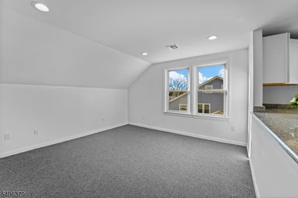 $2,600 | 43 Hillcrest Avenue, Somerset, NJ 08873