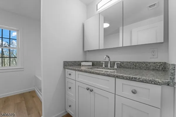 $2,600 | 43 Hillcrest Avenue, Somerset, NJ 08873
