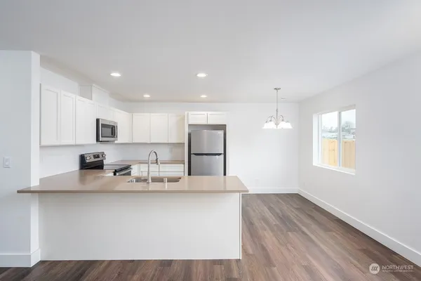 $589,000 | 412-414 West 7th Street, Warden, WA 98857