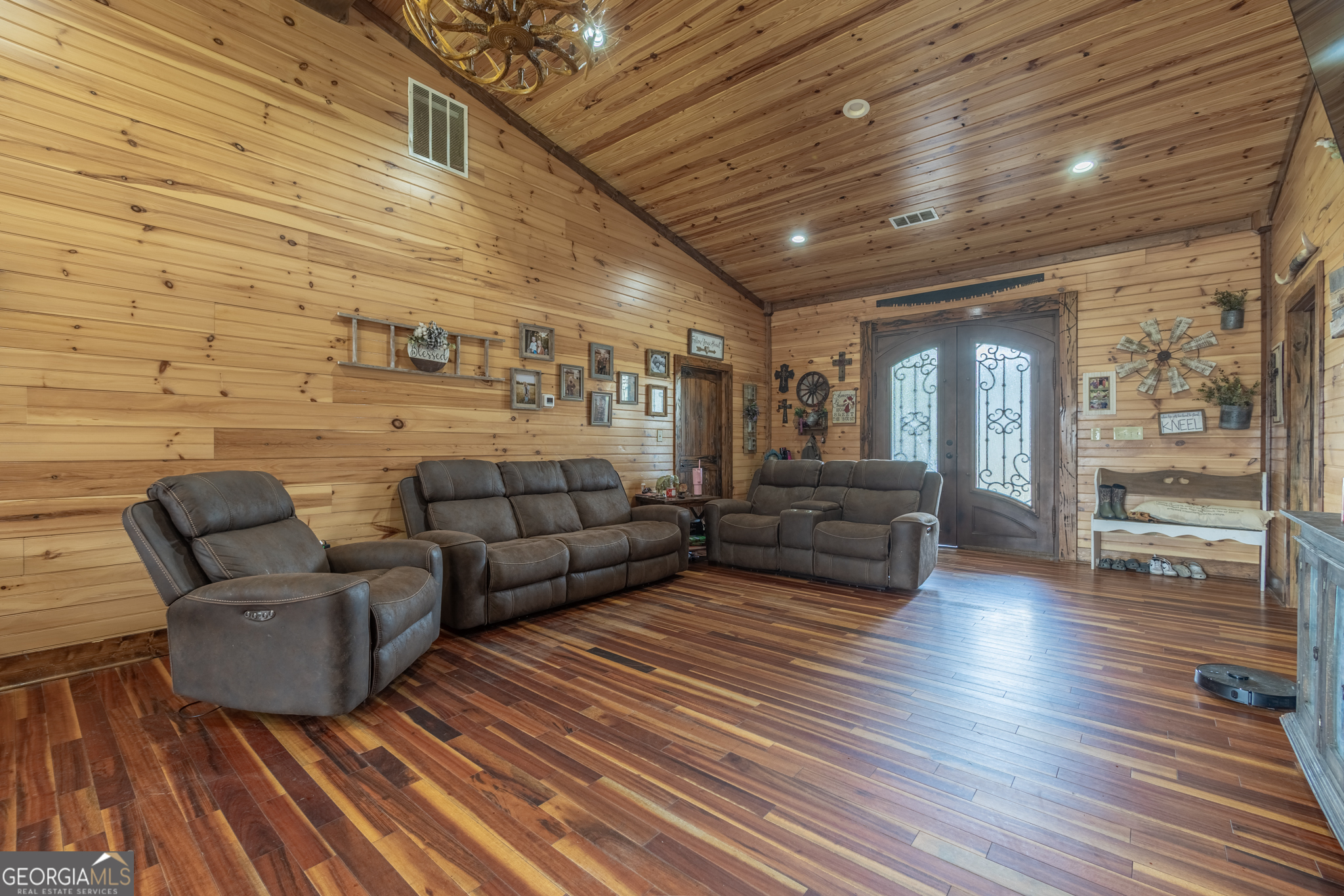 45 J J Davis Road Tallapoosa, GA 30176 - Photo 9 of 24 a living room with furniture and wooden floor