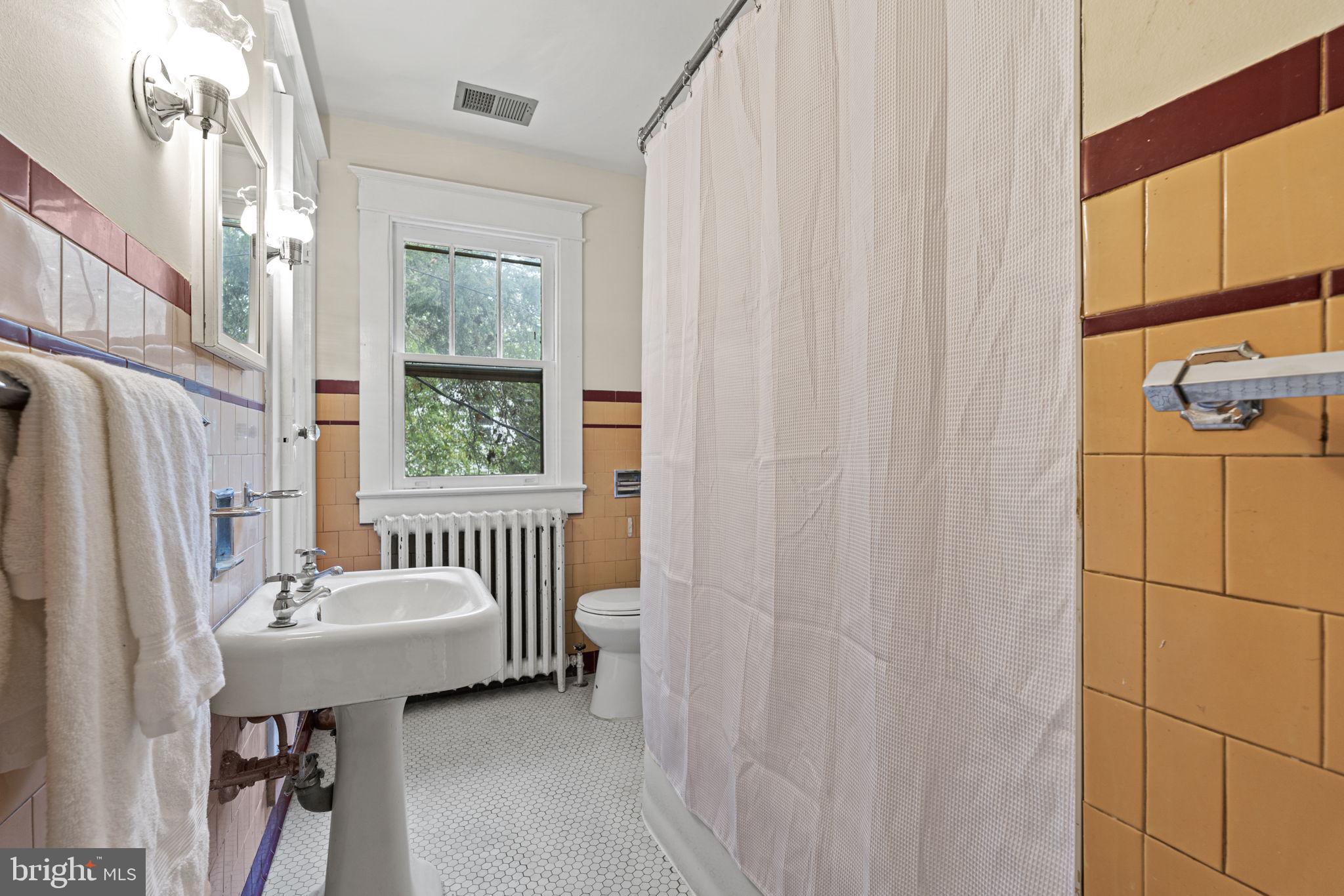 304 Baltimore Road Rockville, MD 20850 - Photo 25 of 30