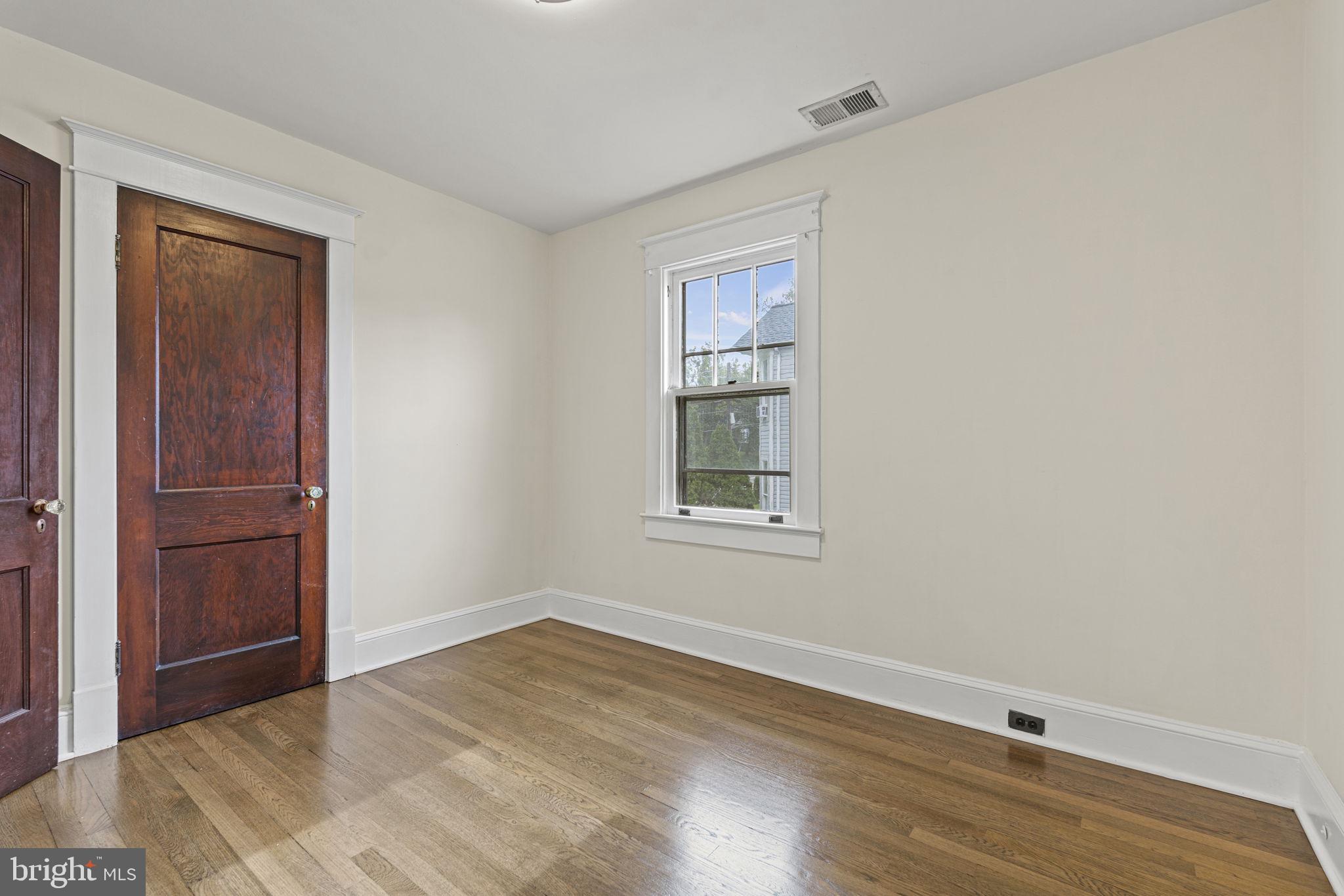 304 Baltimore Road Rockville, MD 20850 - Photo 26 of 30