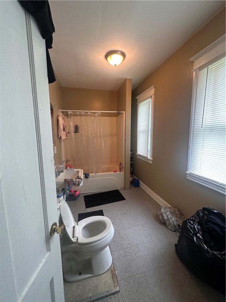 345 4th Street Rochester, NY 14605 - Photo 7 of 8