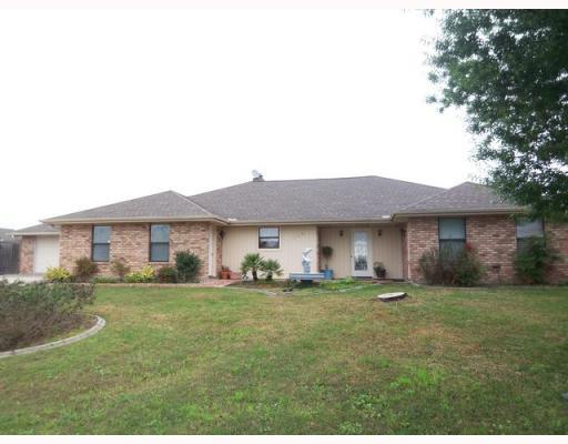 119 Rampage Loop Slidell, LA 70458 - Photo 1 of 12 Gallery Image 1