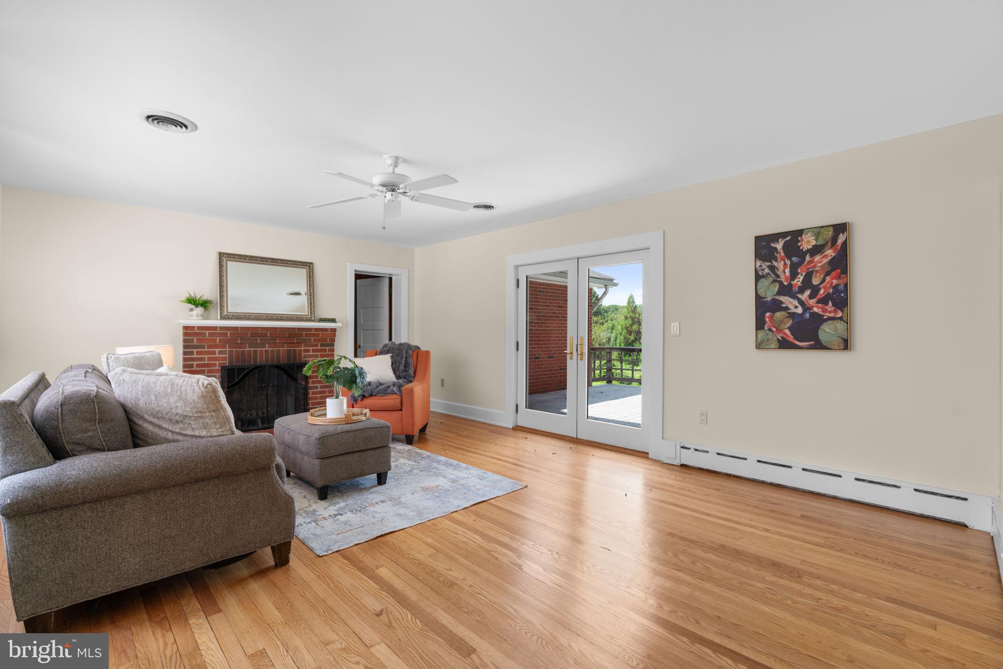 16812 Batchellors Forest Road Olney, MD 20832 - Photo 2 of 24 Gallery Image 2
