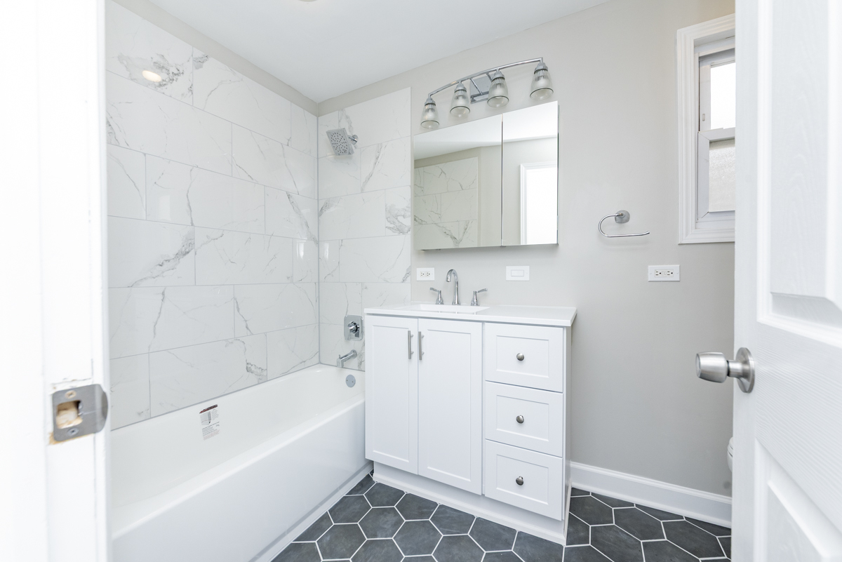 1426 North Greenview Avenue, Unit 3 Chicago, IL 60642 - Photo 11 of 22