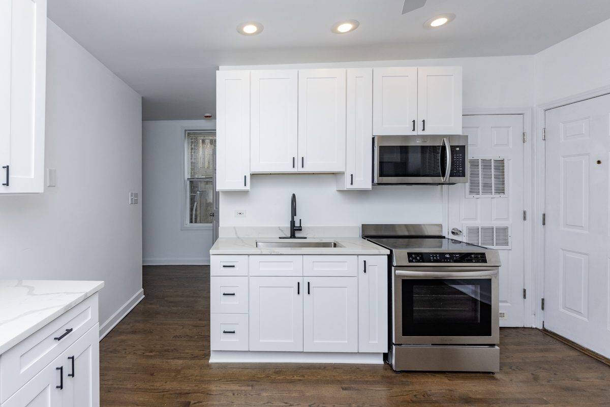 1426 North Greenview Avenue, Unit 3 Chicago, IL 60642 - Photo 3 of 22