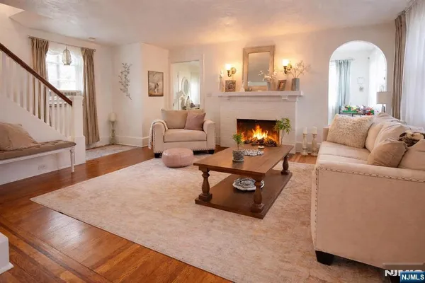 $799,000 | 274 West Englewood Avenue, Teaneck, NJ 07666