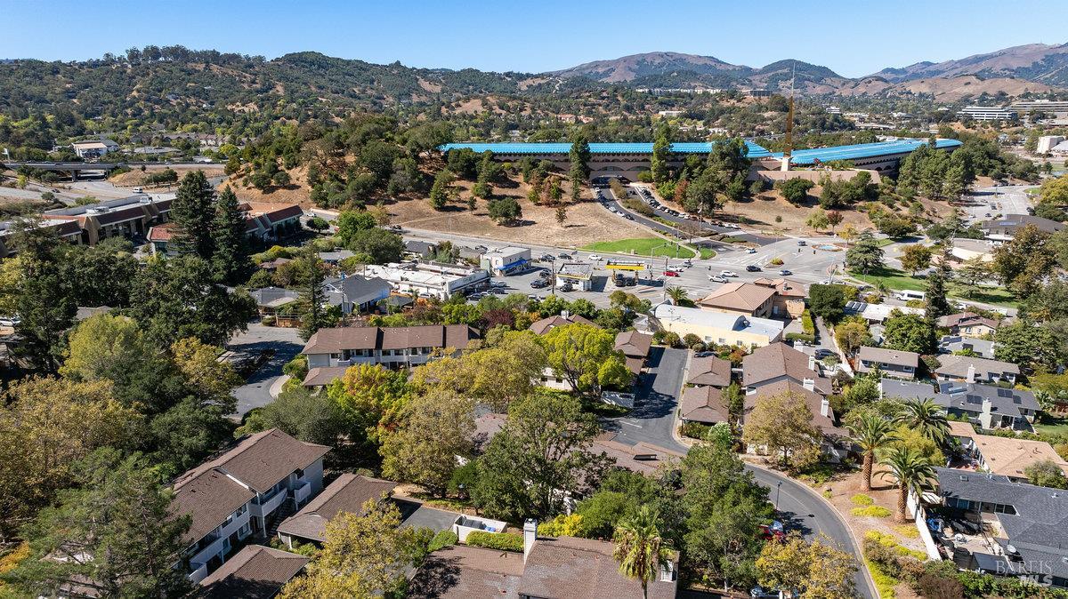 32 Picadilly Court San Rafael, CA 94903 - Photo 25 of 28