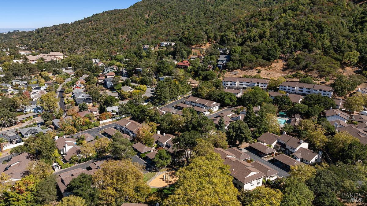 32 Picadilly Court San Rafael, CA 94903 - Photo 26 of 28