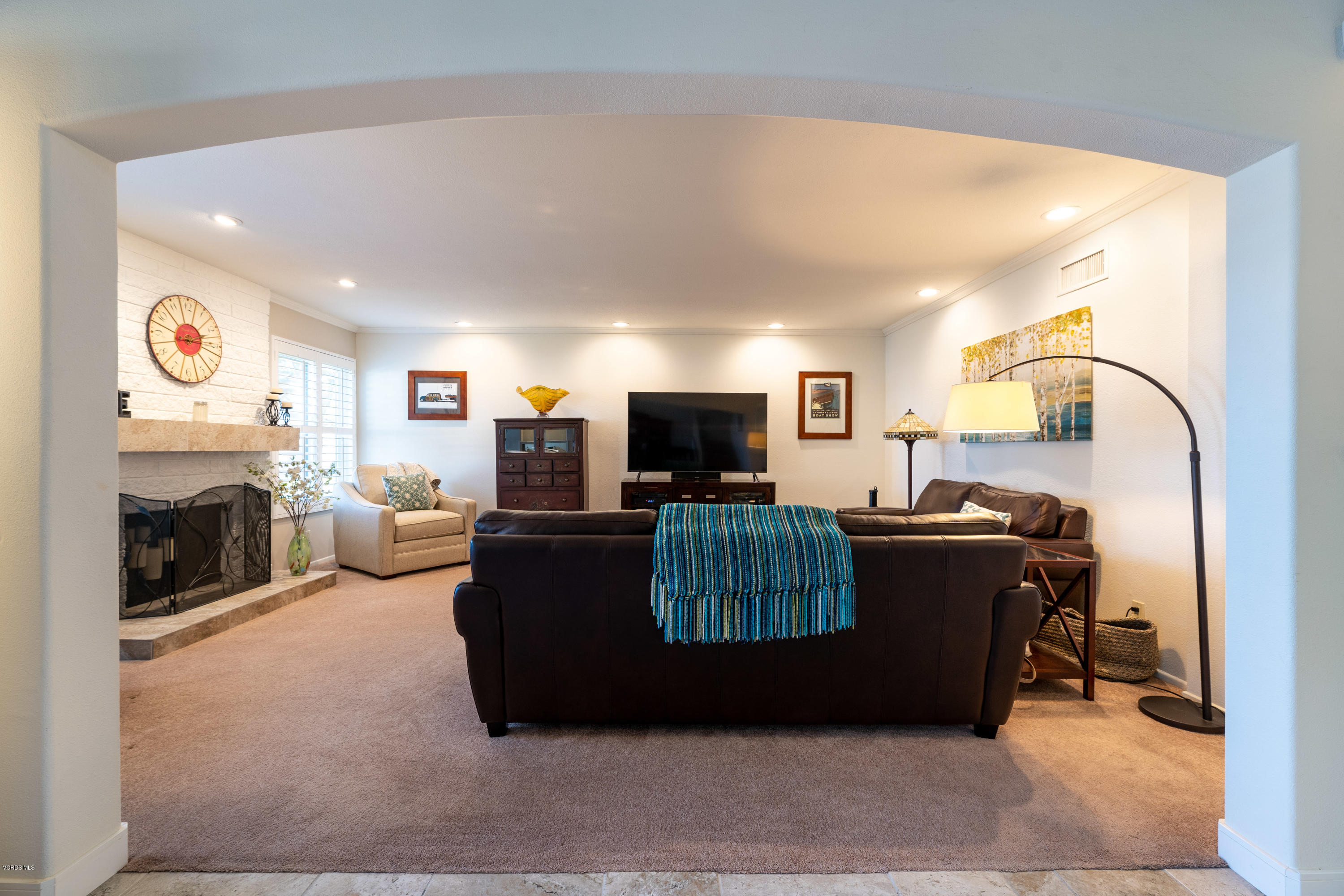 3630 Isle Way Oxnard, CA 93035 - Photo 4 of 28 Isle Ave-3