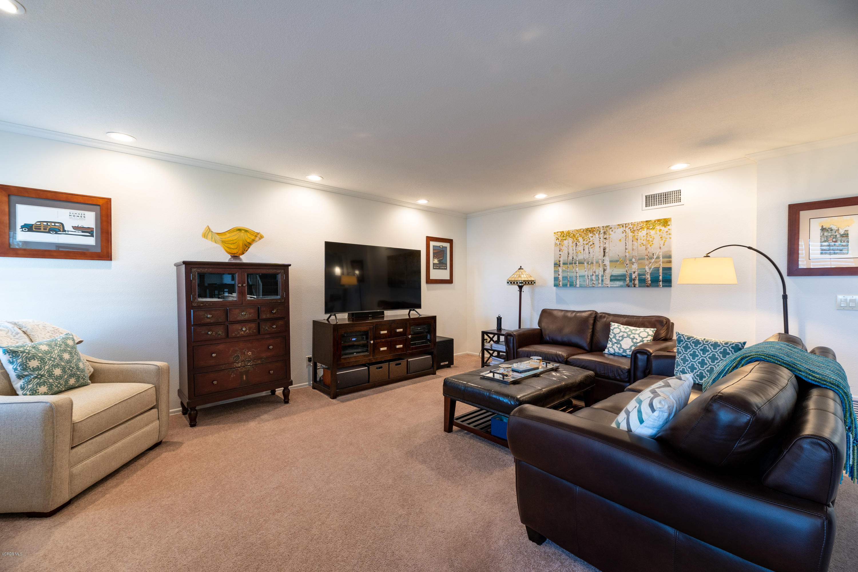 3630 Isle Way Oxnard, CA 93035 - Photo 6 of 28 Isle Ave-1