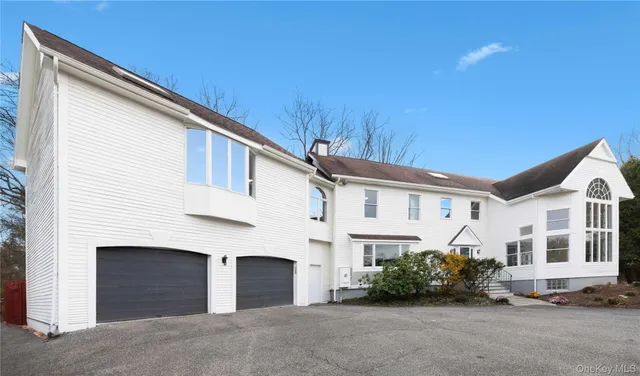 $1,695,000 | 7 Dickson Lane, Bedford Corners, NY 10549