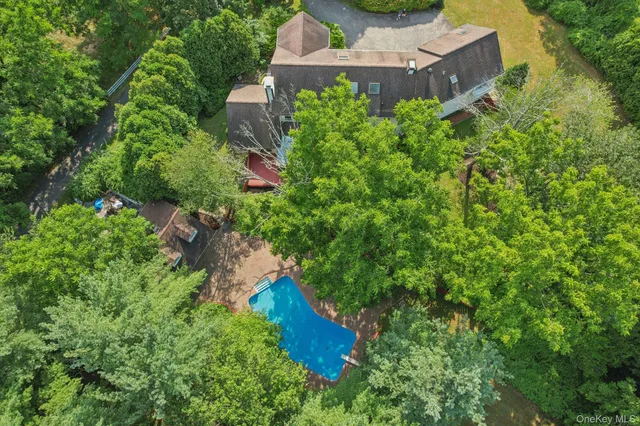 $1,695,000 | 7 Dickson Lane, Bedford Corners, NY 10549