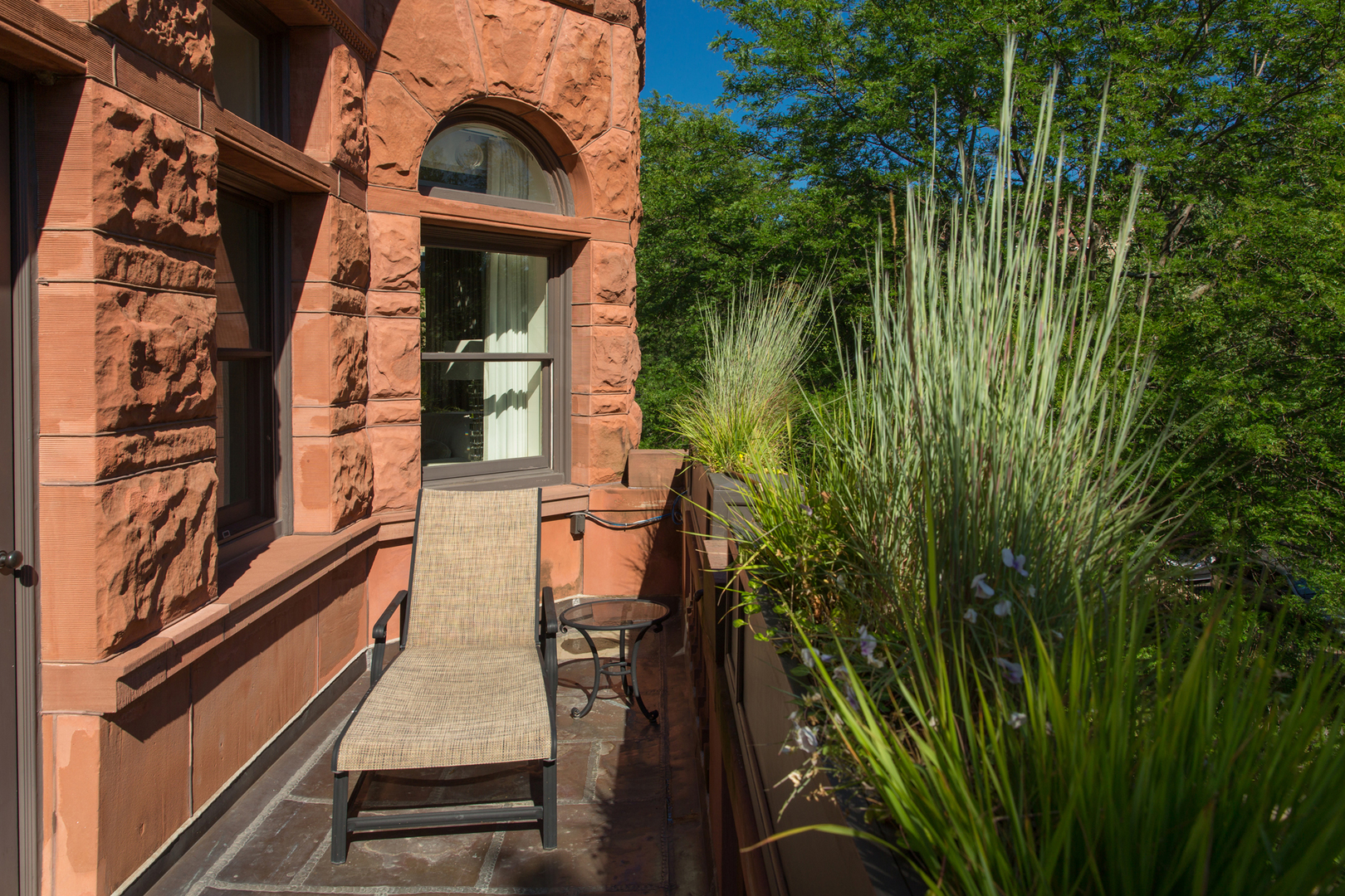 632 West Deming Place Chicago, IL 60614 - Photo 27 of 49 a view of outdoor space yard and deck