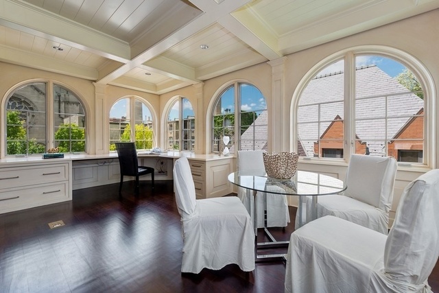 632 West Deming Place Chicago, IL 60614 - Photo 29 of 49 a living room with furniture and a large window