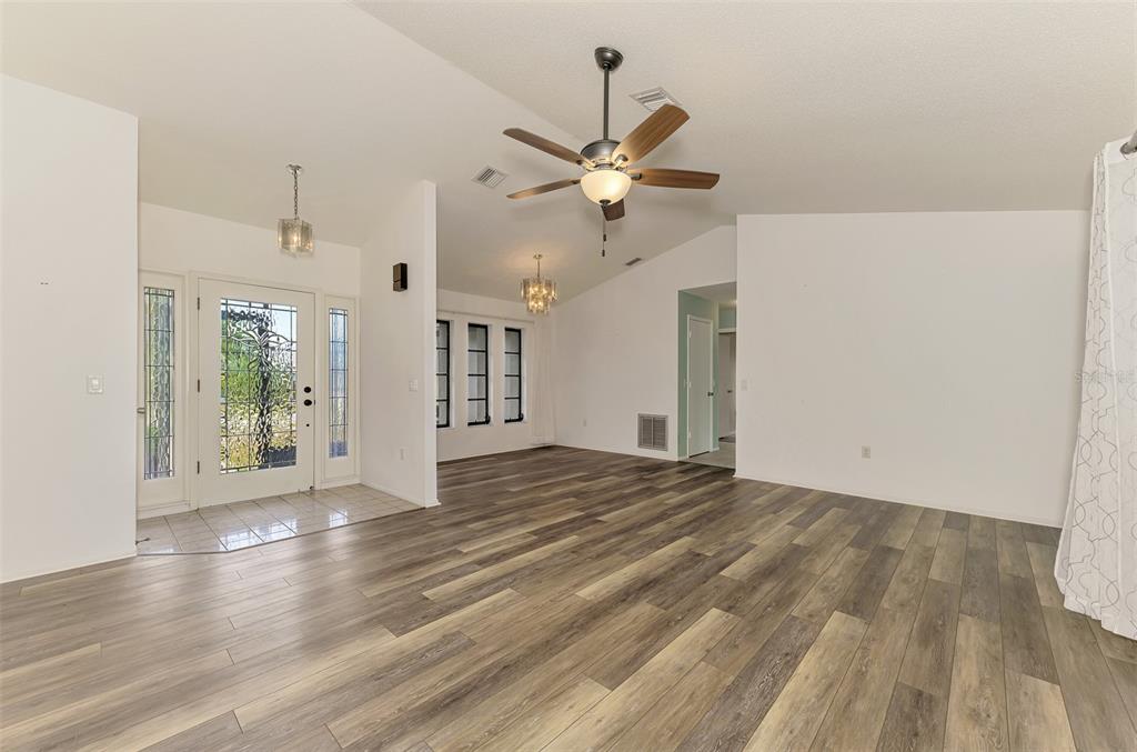 5833 Madison Road Venice, FL 34293 - Photo 9 of 50