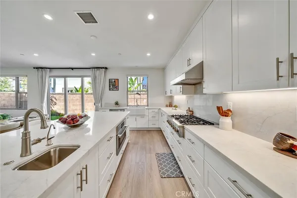 $1,888,000 | 113 Bouquet, Irvine, CA 92618