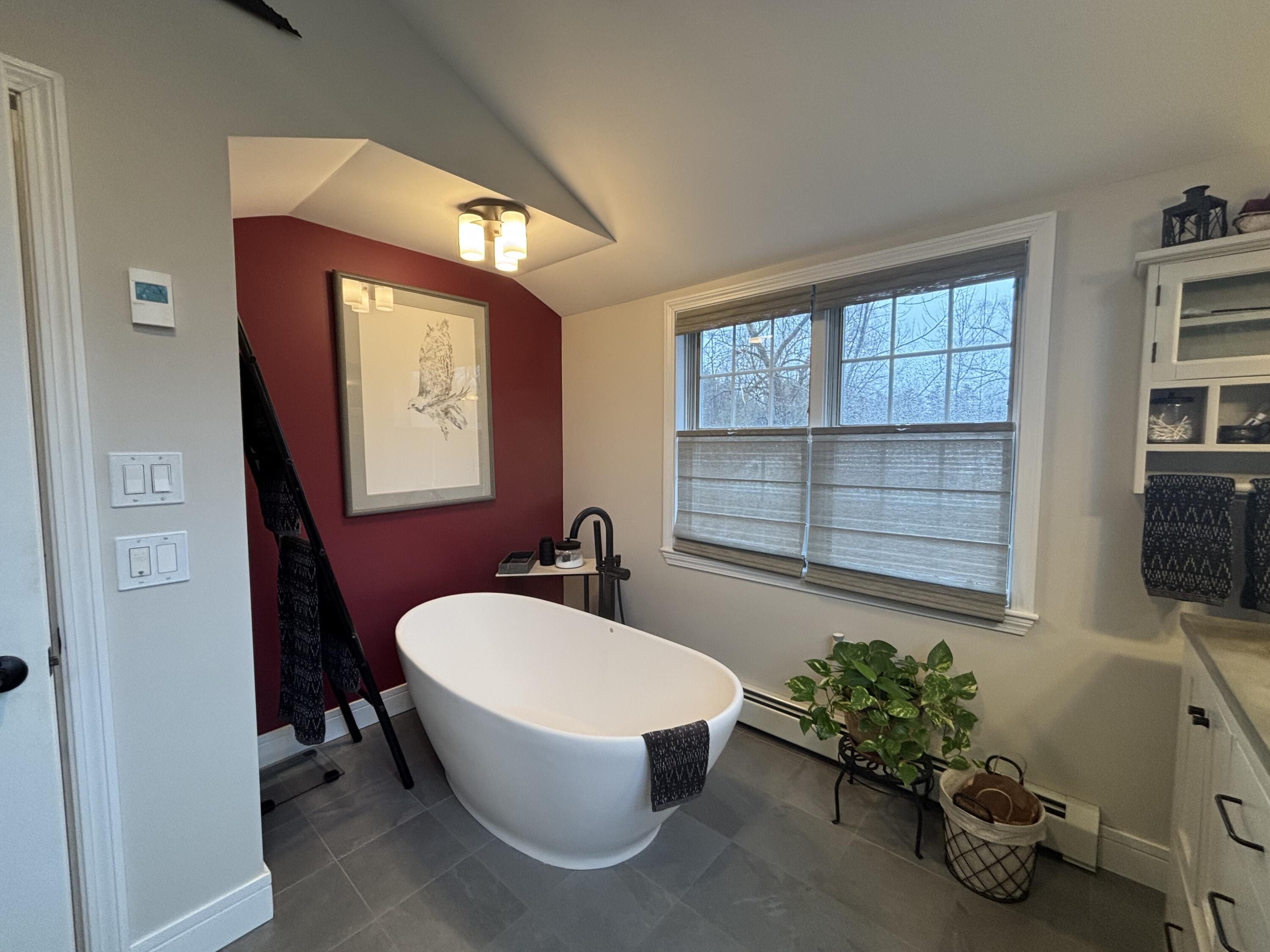 11 Baker Road Winterport, ME 04496 - Photo 49 of 57 Tub/Shower Bath 3