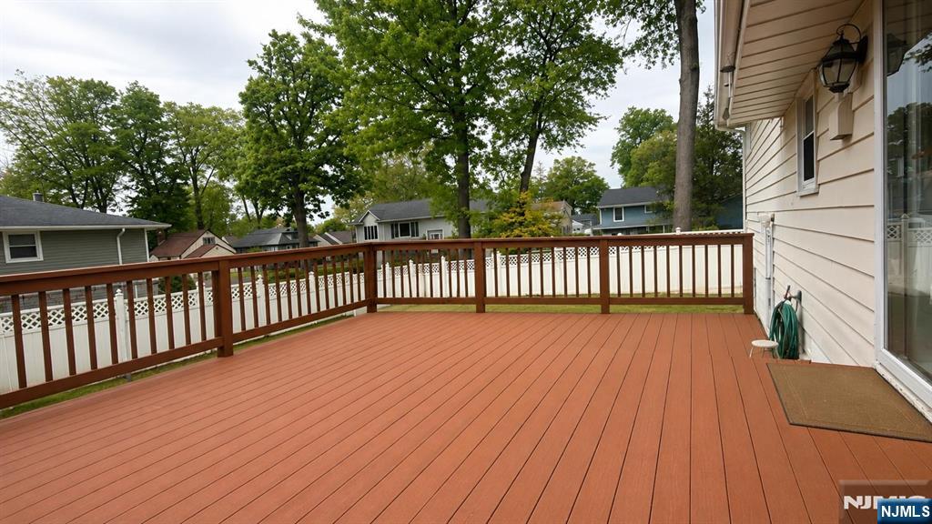 372 West Main Street Bergenfield, NJ 07621 - Photo 24 of 28