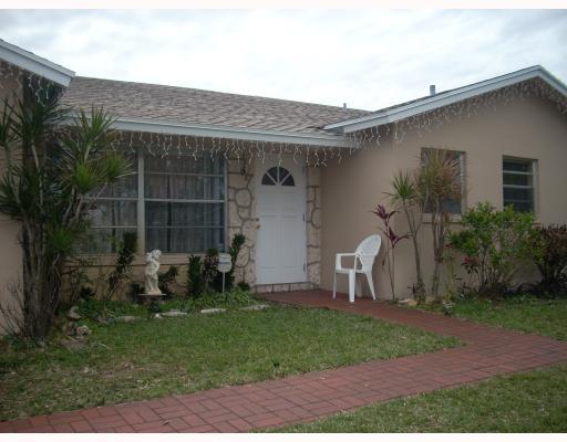 22836 Southwest 65th Way Boca Raton, FL 33428 - Photo 2 of 8 Additional Photo
