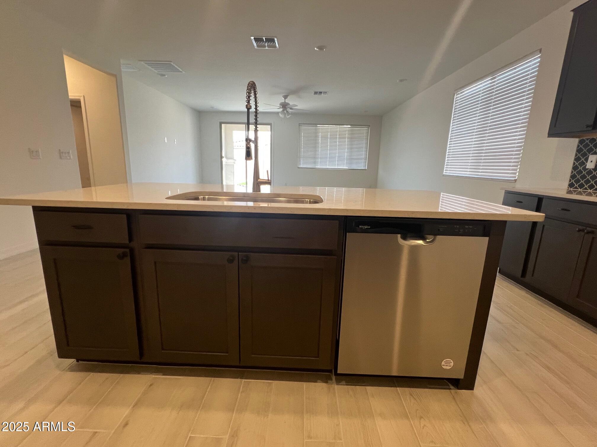 21110 East Canary Way Queen Creek, AZ 85142 - Photo 18 of 32 IMG_7095