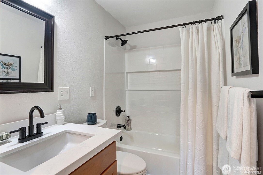 3708 Northeast 22nd Street Renton, WA 98056 - Photo 17 of 20