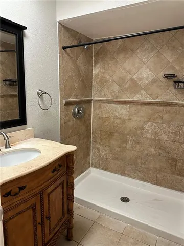 $1,450 | 4184 Versailles Drive, Unit 4184D, Orlando, FL 32808