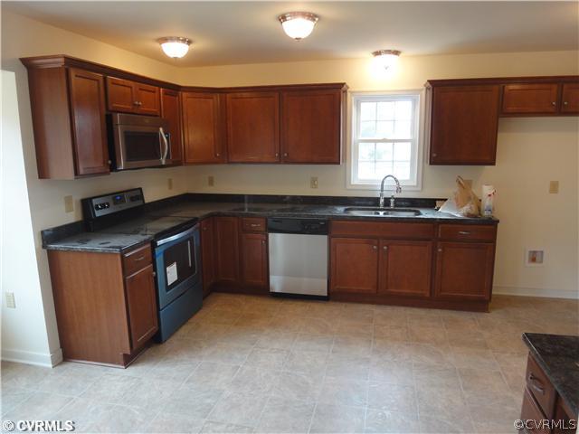 27 Hatcher Road Powhatan, VA 23139 - Photo 4 of 21 Kitchen