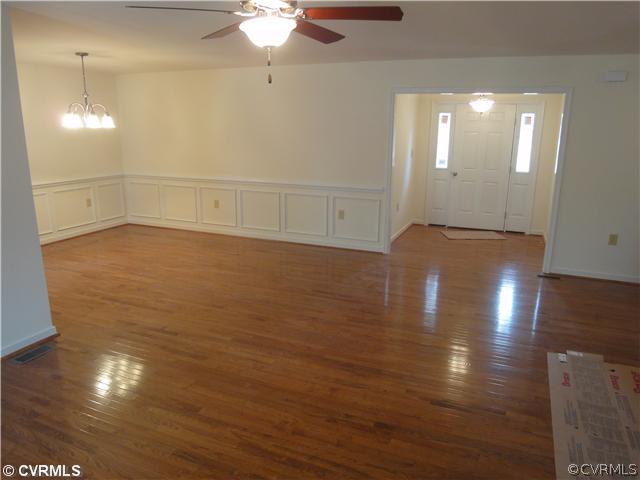 27 Hatcher Road Powhatan, VA 23139 - Photo 7 of 21 Den/Family/Great Room