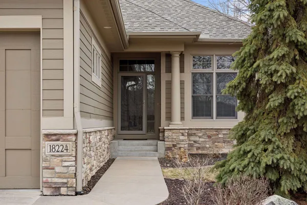 $760,000 | 18224 Justice Way, Lakeville, MN 55044