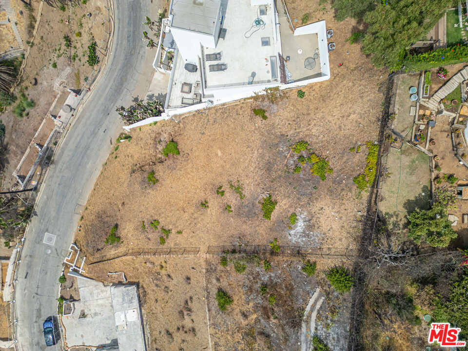 21415 Rambla Vista Malibu, CA 90265 - Photo 5 of 15