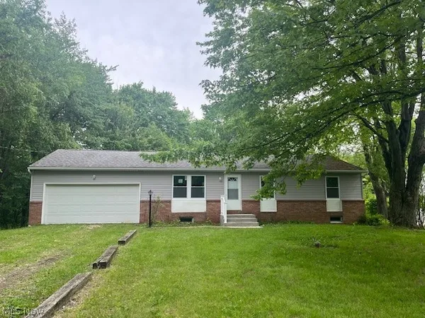 $249,900 | 2761 Byron Drive, North Canton, OH 44720