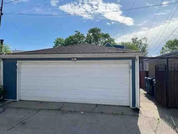 $500,000 | 2948 North Narragansett Avenue, Chicago, IL 60634