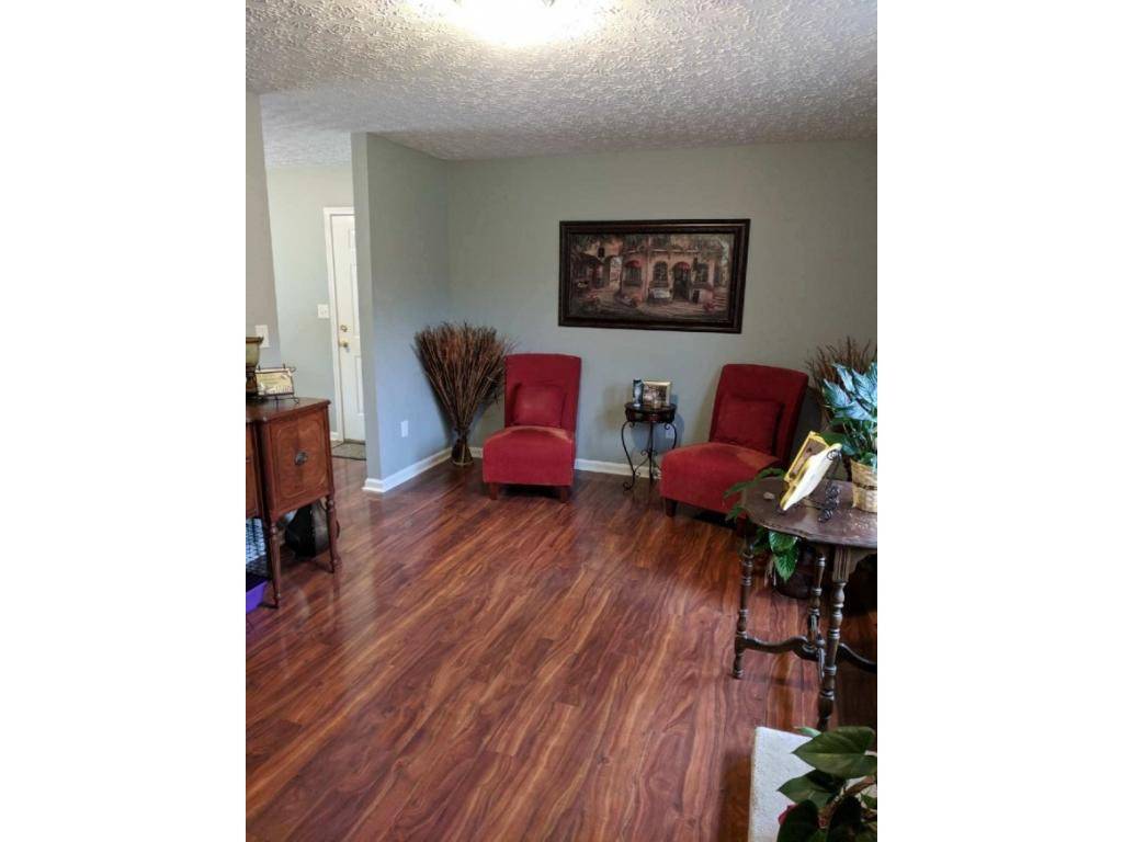 760 Bell Ridge Road Kingsport, TN 37660 - Photo 2 of 34 Coming Into Your Living Room