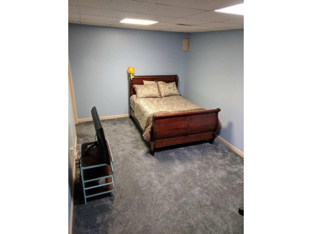 760 Bell Ridge Road Kingsport, TN 37660 - Photo 22 of 34 3rd Bedroom Downstairs