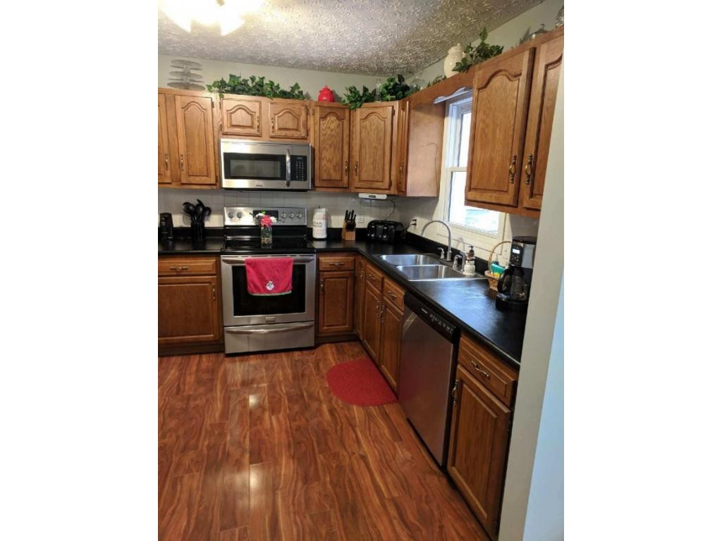 760 Bell Ridge Road Kingsport, TN 37660 - Photo 8 of 34 Another Kitchen View