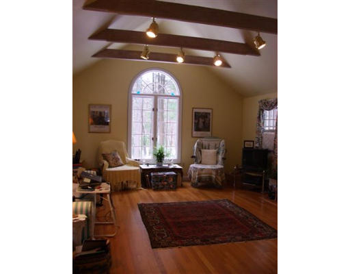 101 Montvale Road Weston, MA 02493 - Photo 15 of 16